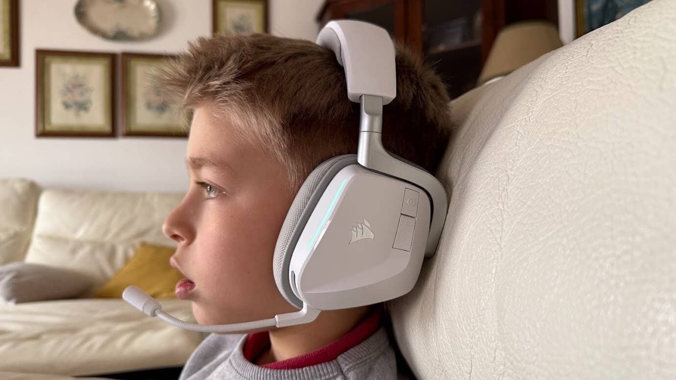 corsair void wireless v2 review: auscultadores
