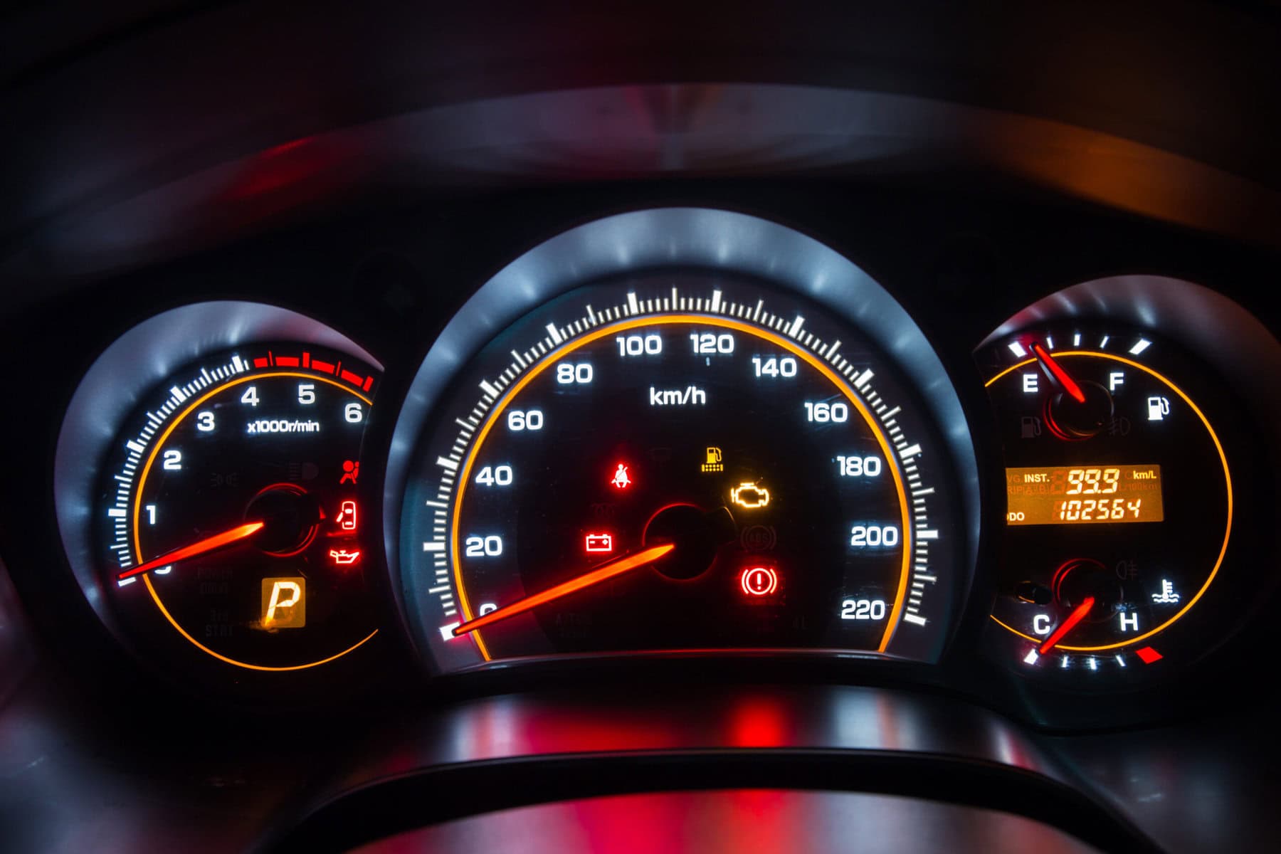 digital ou analógico: qual é o painel mais fiável nos carros?
