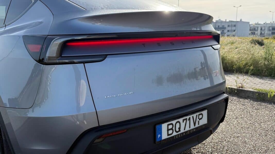 tesla model y 2025: um dos carros que mais vende... voltou!